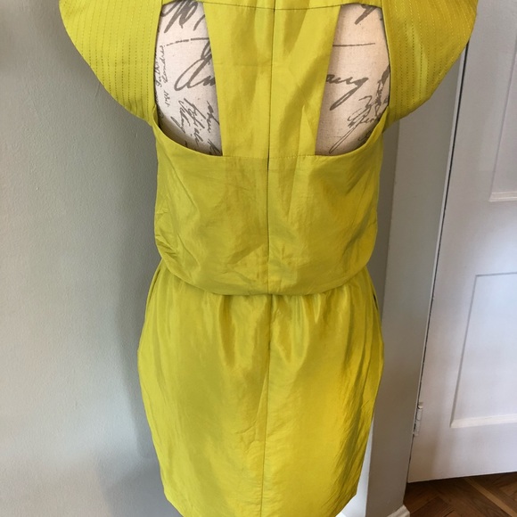 Jessica Simpson Lime Green Dress Size 6 - Picture 2 of 8